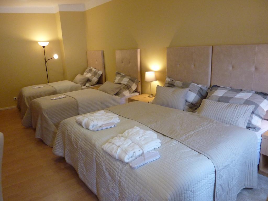 Apartments And Suites Kremnica Room photo