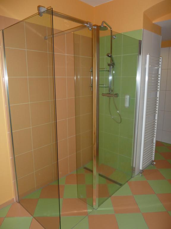 Apartments And Suites Kremnica Room photo